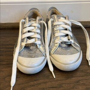 Coach Silver and White Sneakers with Classic Design